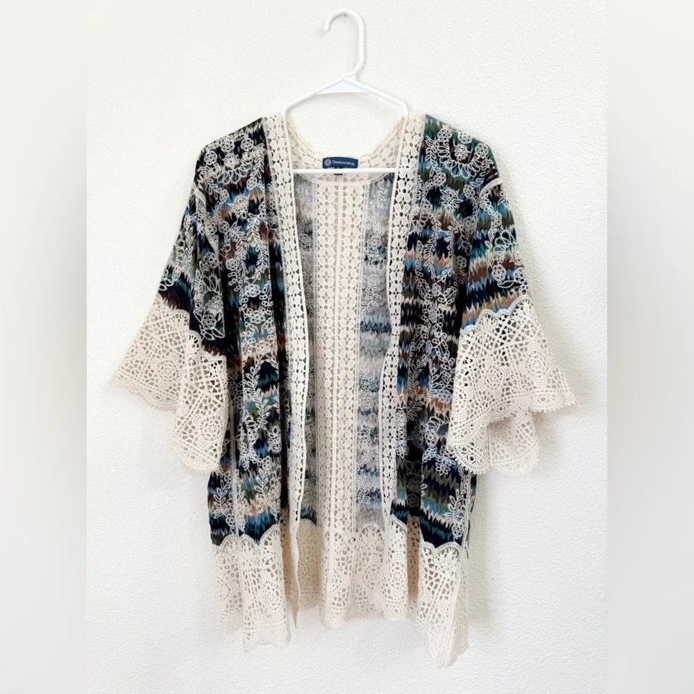 Democracy Boho Embroidered Crochet Lace Open Cardigan Poncho Women’s Size Small